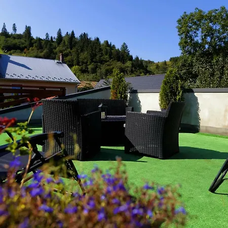 Lapszanska Ostoja Farm stay *